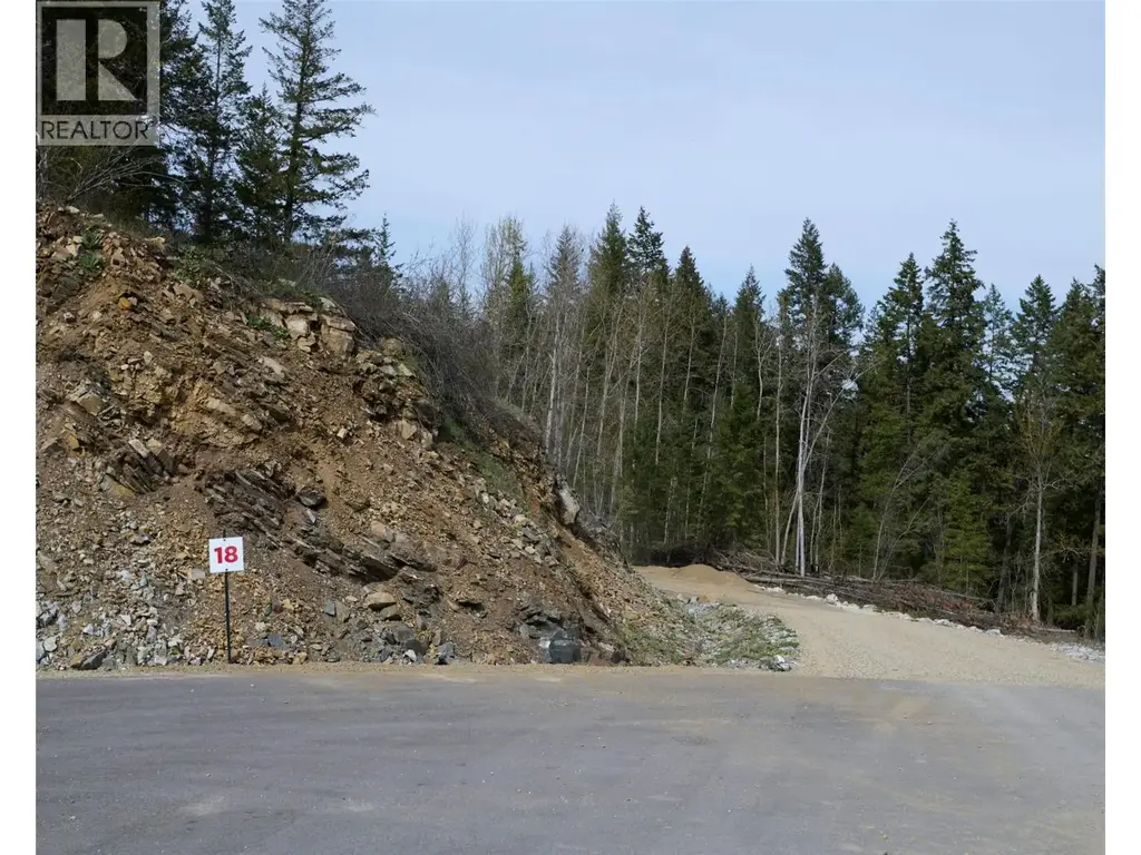 252 Crooked Pine Road, Enderby